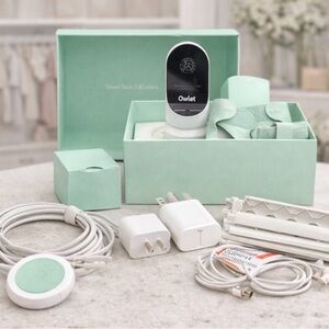 Owlet Smart Sock & HD Camera Set in Mint
